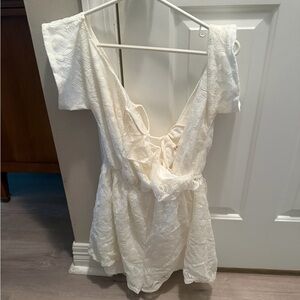 Miami White Garment with Lace Detail
